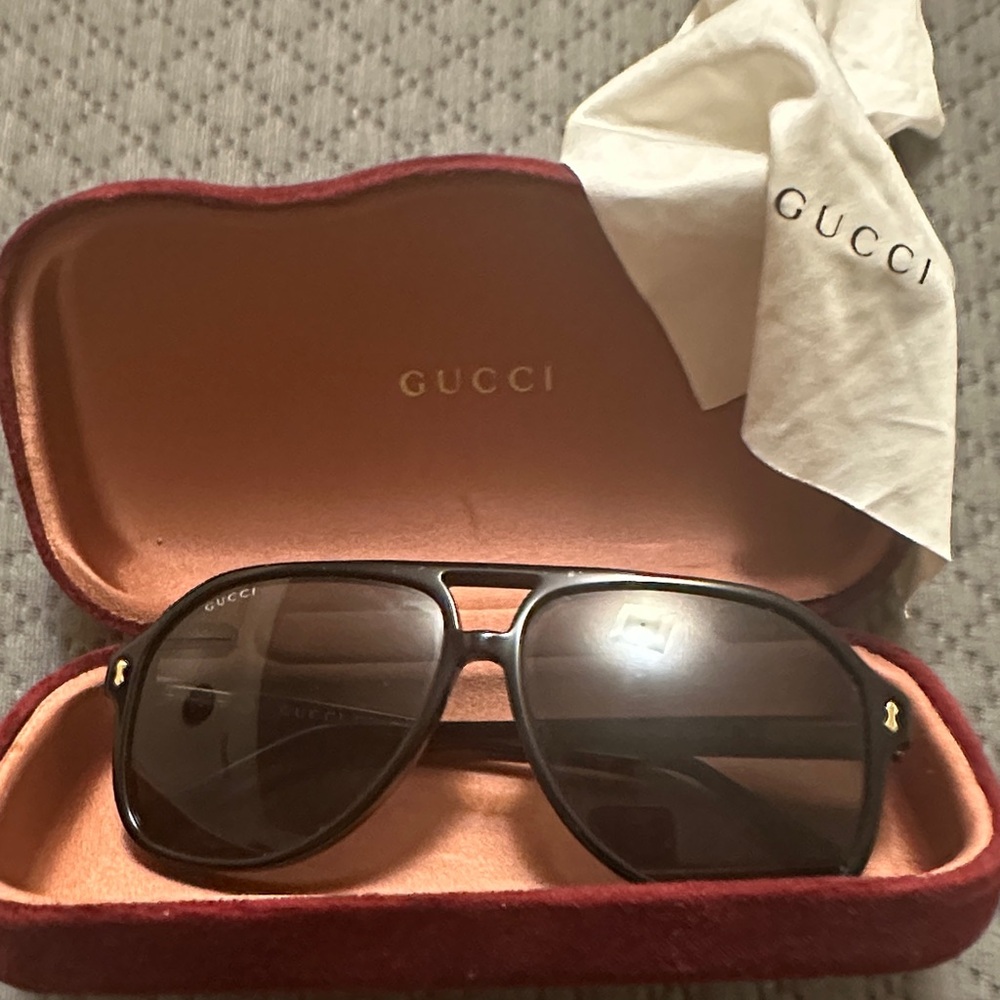 Gucci Black Aviator Sunglasses